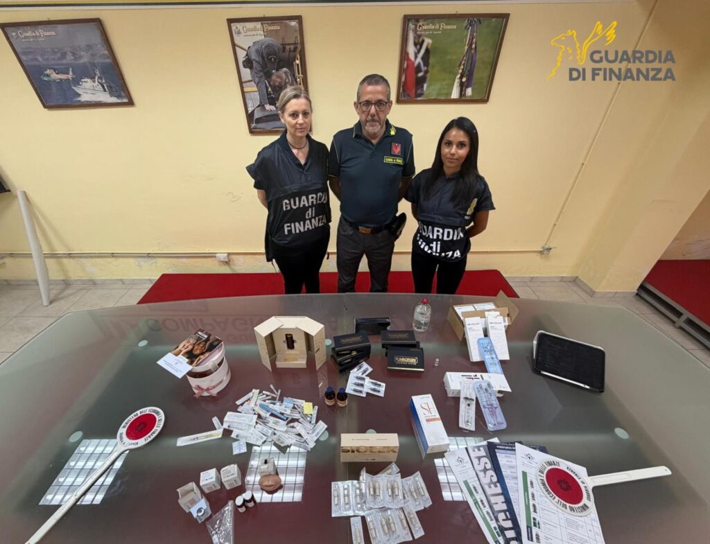 Militari della Guardia di Finanza durante un controllo ad Avezzano