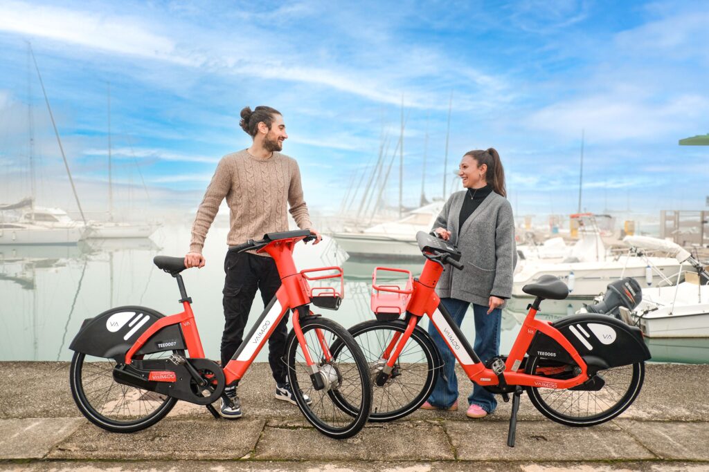 E-bike del servizio di sharing VAIMOO in una città abruzzese