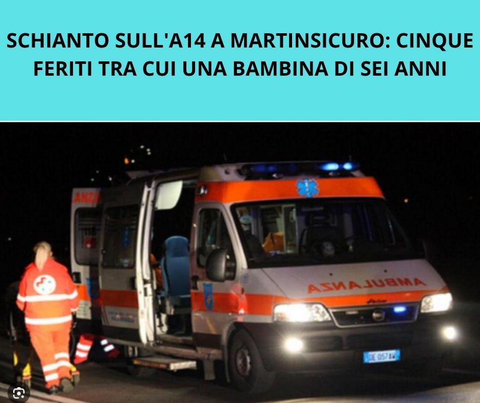 Ambulanza e Polizia Stradale sul luogo di un incidente sulla A14 a Martinsicuro