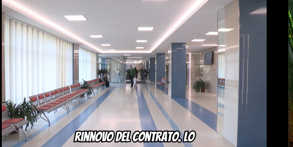 Operatore sanitario in una struttura di sanità privata